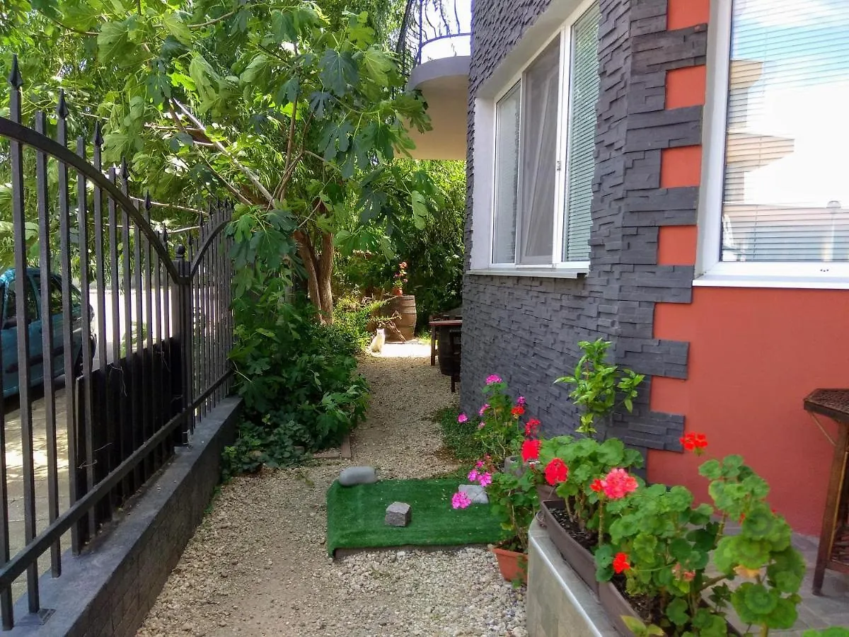 Guest House Sunflowers Pomorie