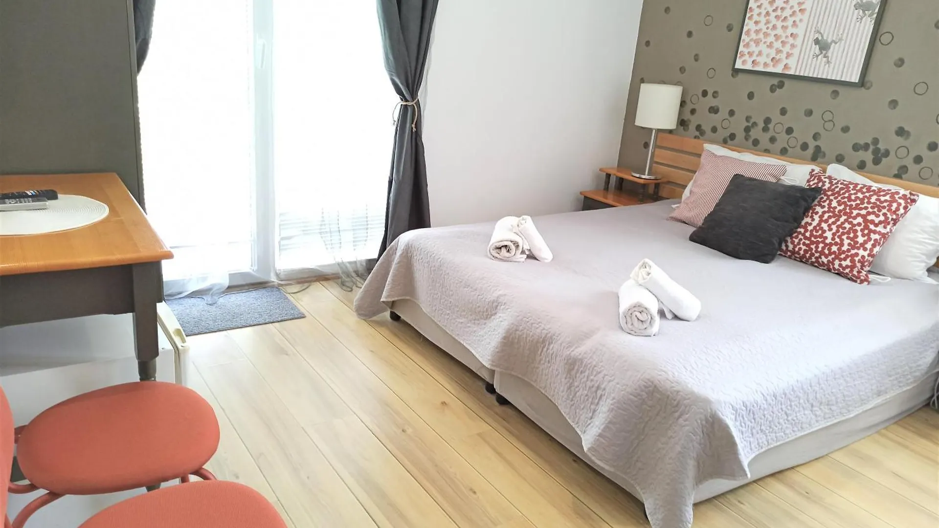 Guest House Sunflowers 포마리